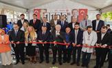Tuzla Belediyesi’nin destekleriyle hayata geçirilen İçmeler Şehit Yüksel Taşpınar Aile Sağlığı Merkezi törenle hizmete açıldı. Belediye Başkanı Eren Ali Bingöl, “Yapılan her yatırımda ve hizmette devletimizin tüm kurumları ve komşularımızla birlikte çalışmaya devam edeceğiz” dedi.