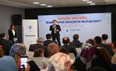 Tuzla Belediye Başkanı Dr. Şadi Yazıcı, Tuzlalı gençler ile birlikte Şifa Mahallesi’nde bulunan Şifa AVM’ye Tuzla Belediyesi tarafından açılan Gençlik ve Sanat Merkezi’ni ziyaret etti.