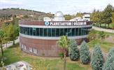 Merkezimizde bulunan “Planetaryum ve Gözlemevi” ile uzaydan Dünyamıza ulaşan ışıkları daha iyi gözleyebileceğiz. 