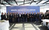 Cumhurbaşkanı Yardımcısı Cevdet Yılmaz, Tuzla’da ‘Bingöl Hemşehri Buluşması’ etkinliğine katıldı. Etkinlikte konuşan Yılmaz, belediye seçimlerine de değindi. 