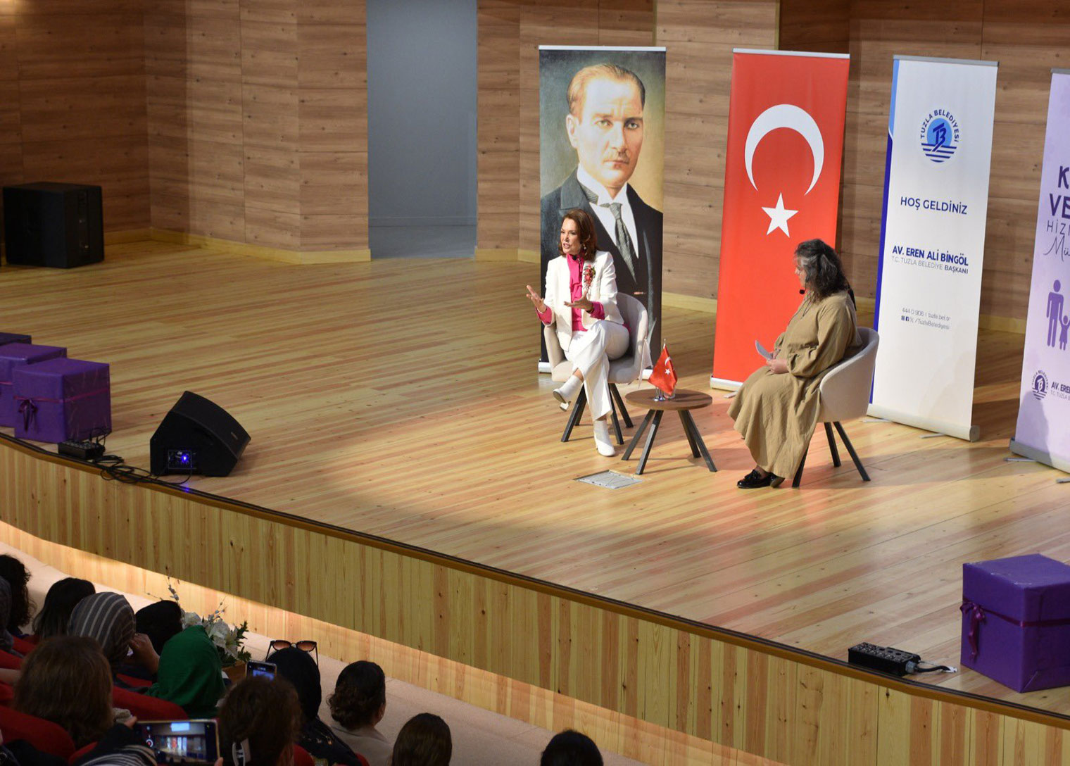 Kadriye Olgar 8 Mart Dünya Kadınlar Günü kapsamında Tuzlalılarla buluştu