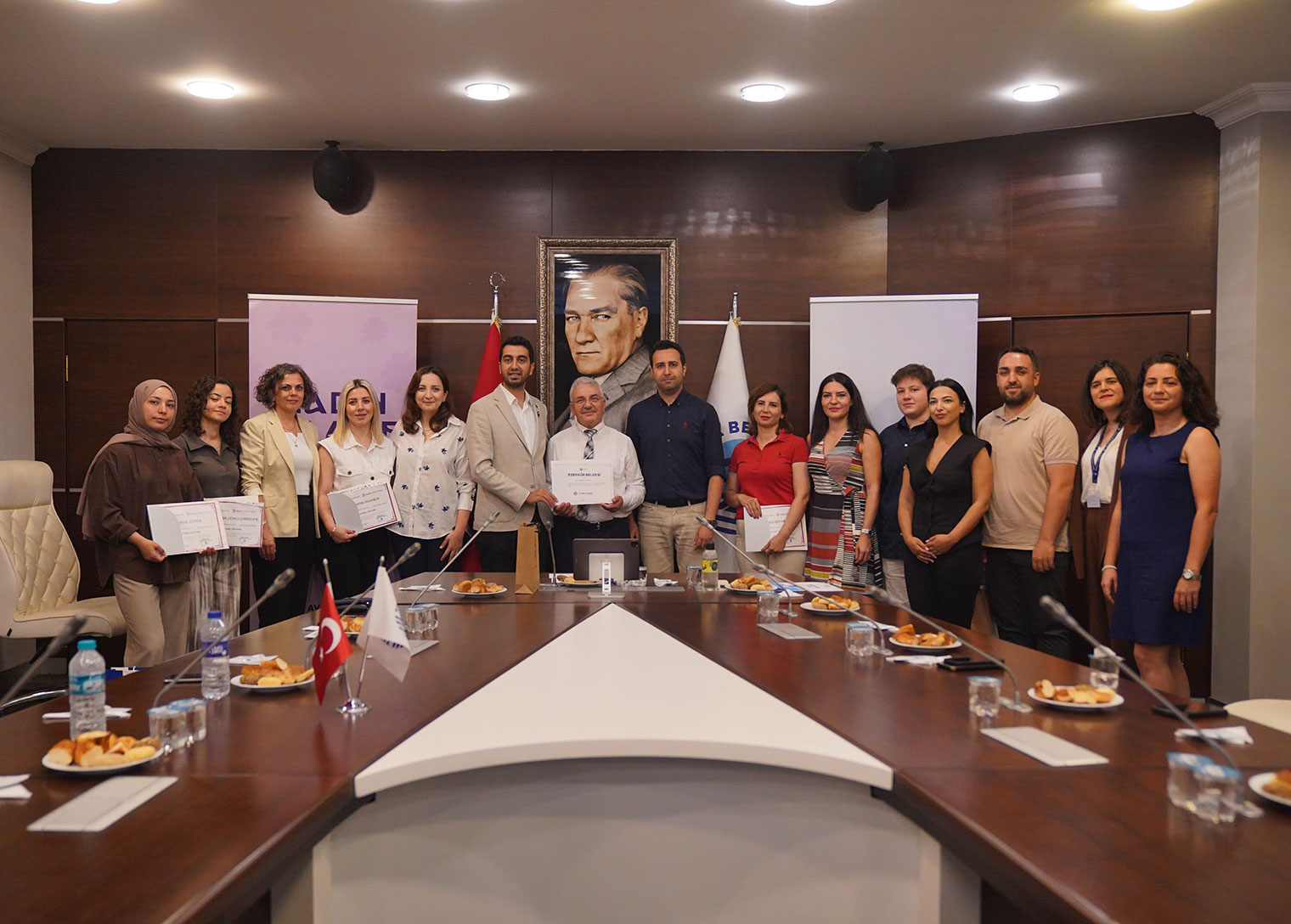Çelik tezgâhlarda kadın gücü: Kaynakçılık eğitimini tamamlayan kursiyerler sertifikalarını aldı   