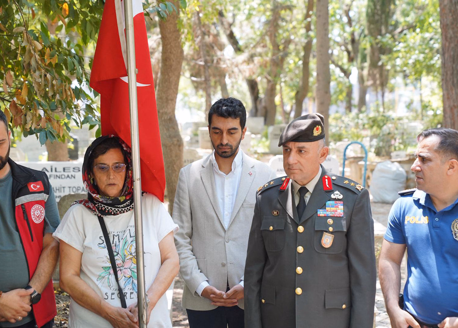 Başkan Bingöl: Vatan uğruna can veren tüm şehitlerimizi rahmet ve minnetle anıyoruz - Görsel 6