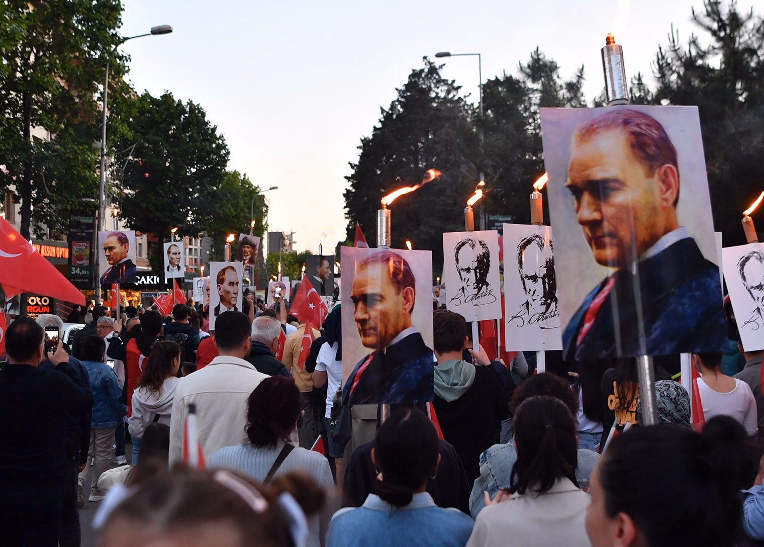 Tuzla’da 19 Mayıs’a gençlik imzası: Kortej, festival ve coşkulu gösteriler - Görsel 3