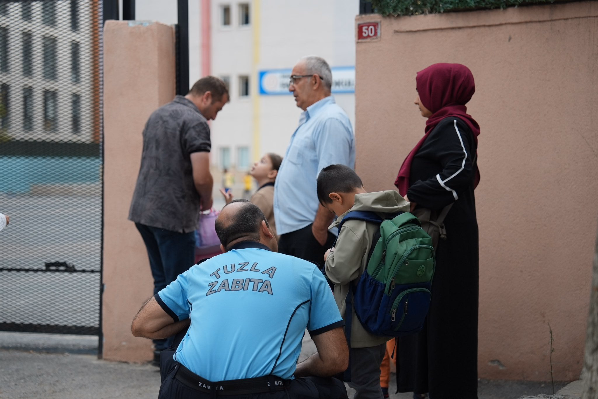 Tuzla’da okul önlerinde güvenlik denetimleri sürüyor - Görsel 2
