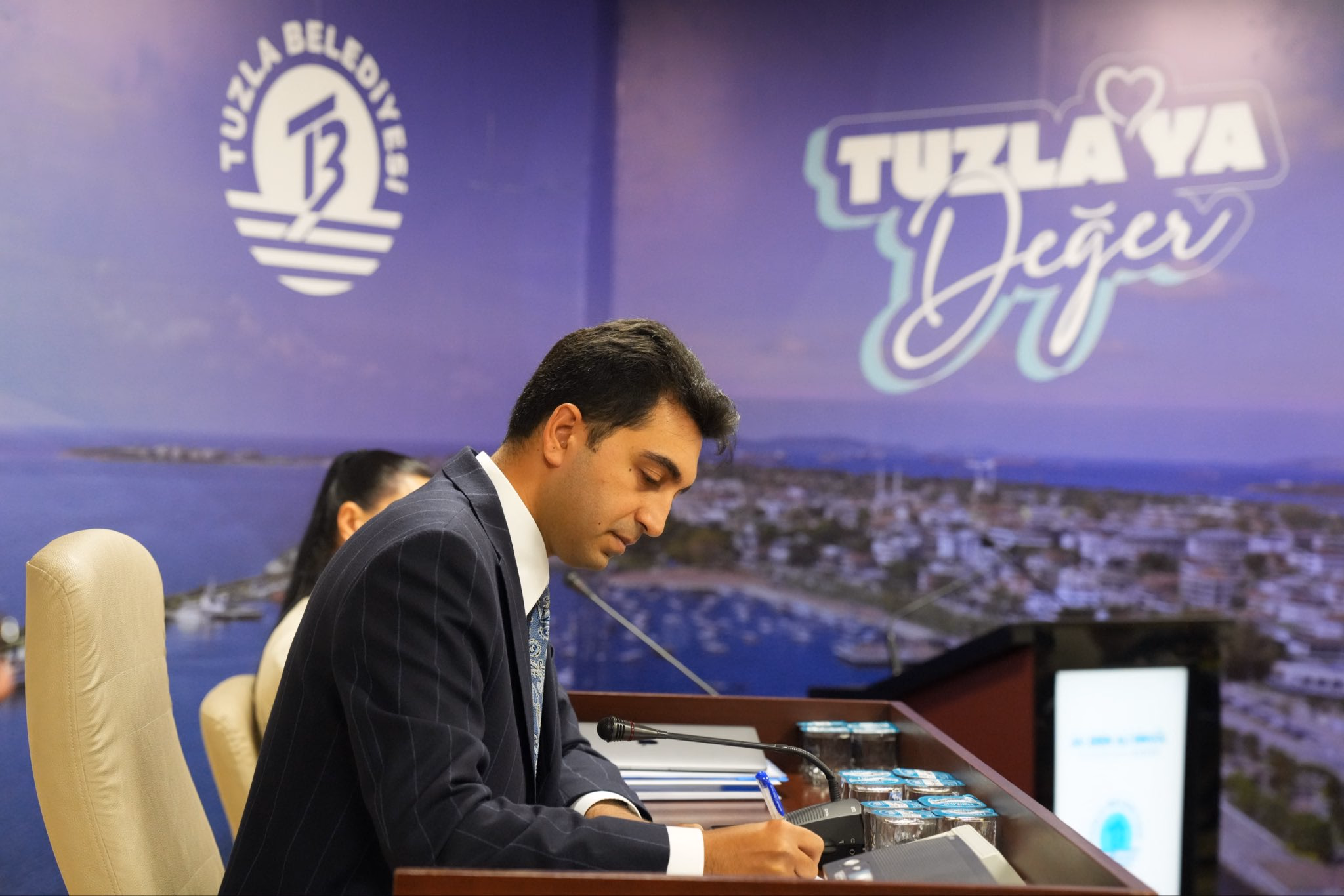 Tuzla Belediye Başkanı Bingöl: 50 bin insanın mağduriyetini çözmek için mücadele ediyoruz