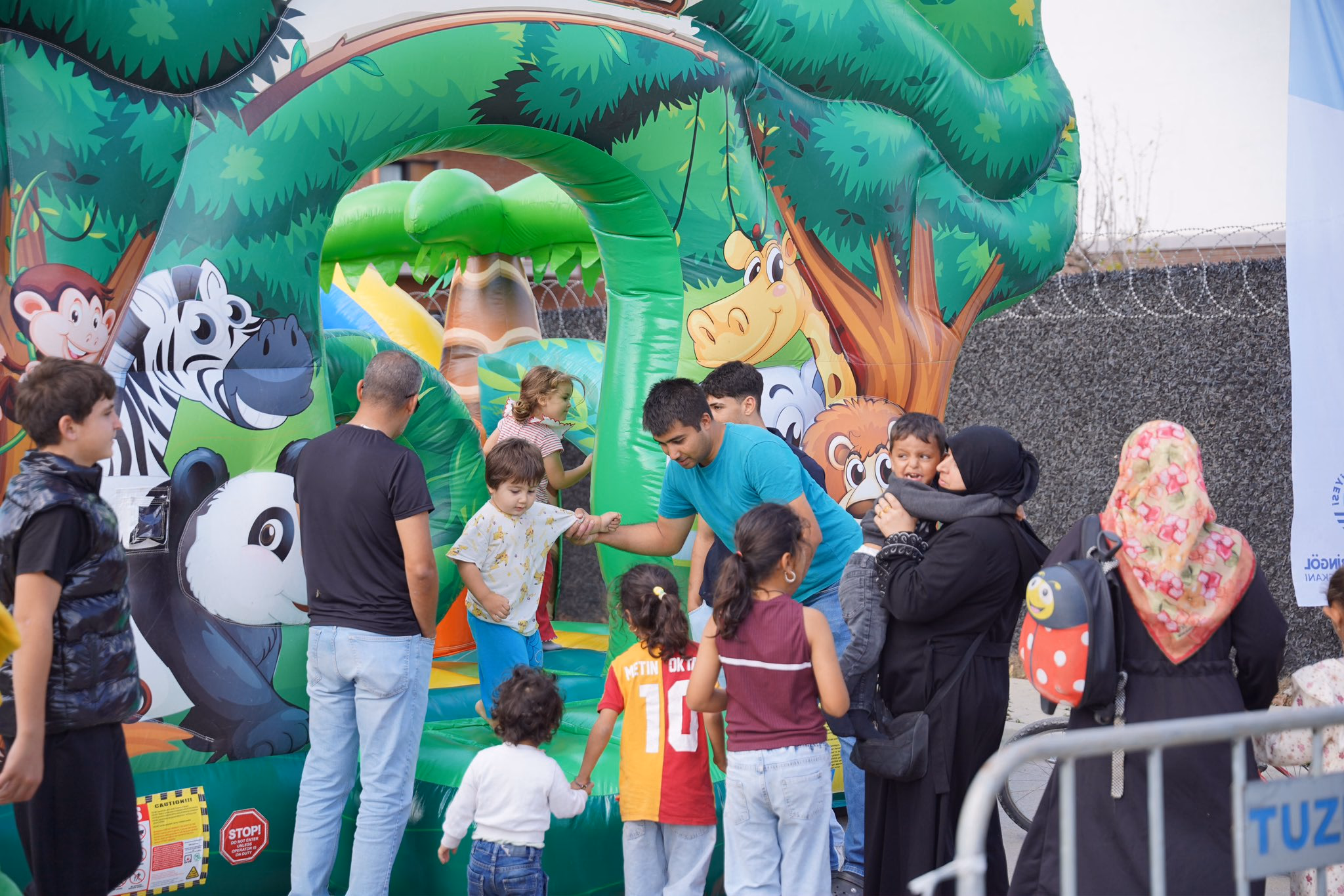 Tuzla’da çocuklar yeni eğitim yılına şenlikle başladı    - Görsel 4