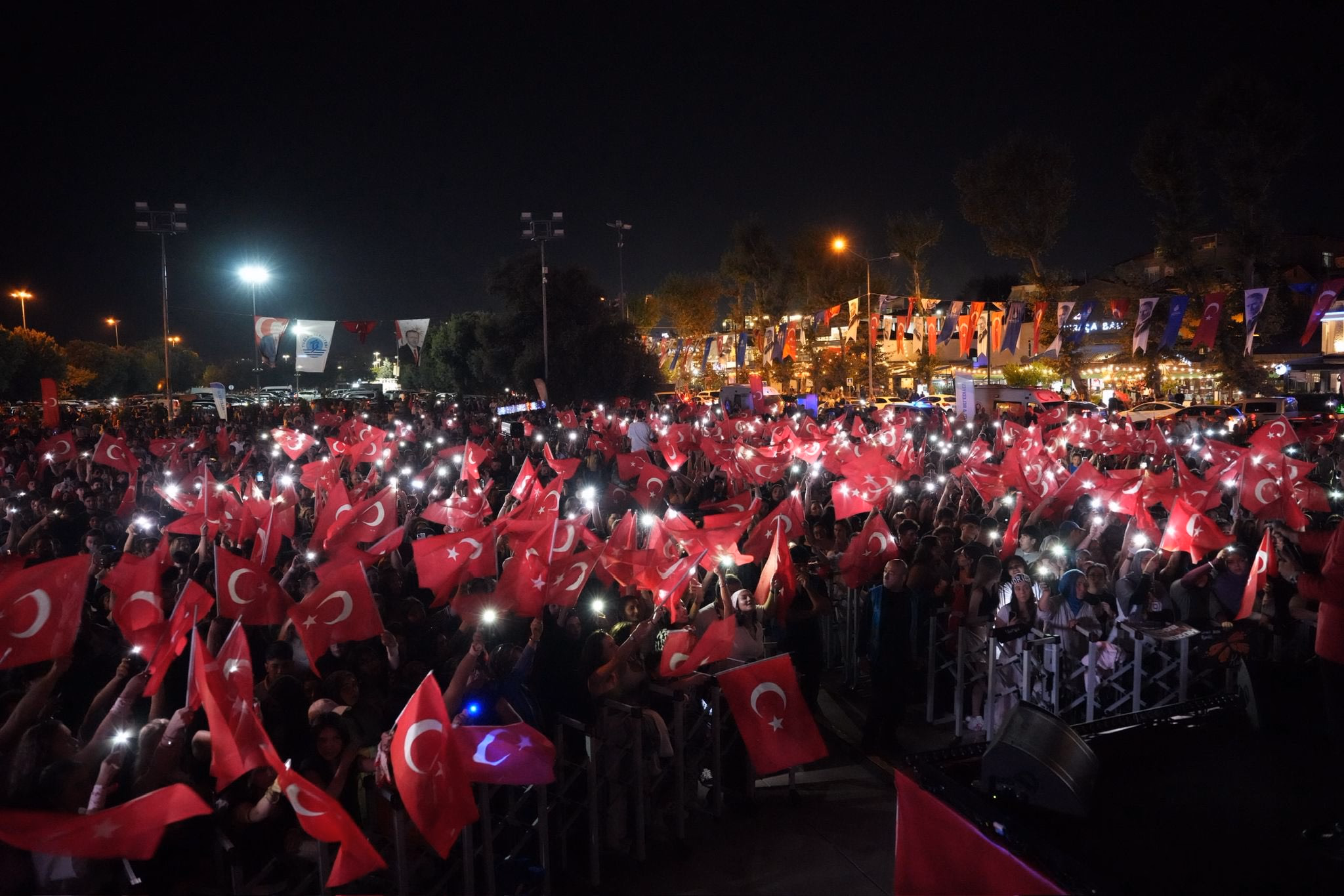 Tuzla’da Cumhuriyet Bayramı coşkusu Edis konseriyle taçlanacak - Görsel 5