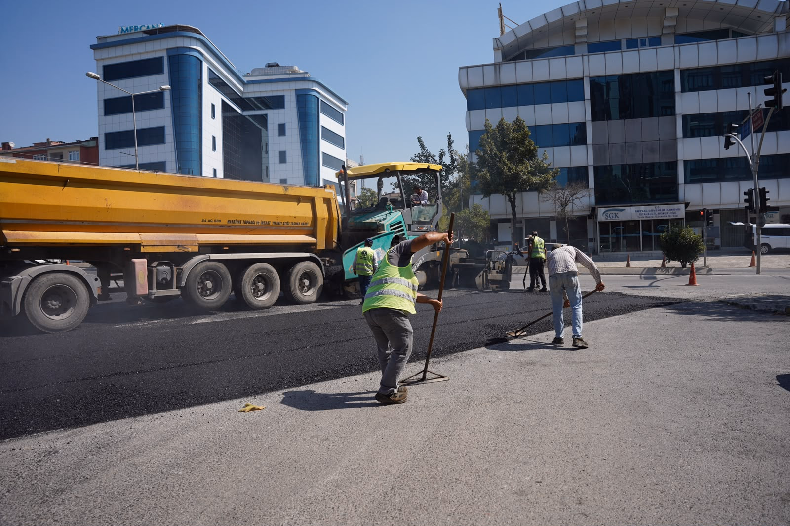Başkan Bingöl: Daha güvenli ve konforlu bir Tuzla için sokak sokak çalışıyoruz - Görsel 9
