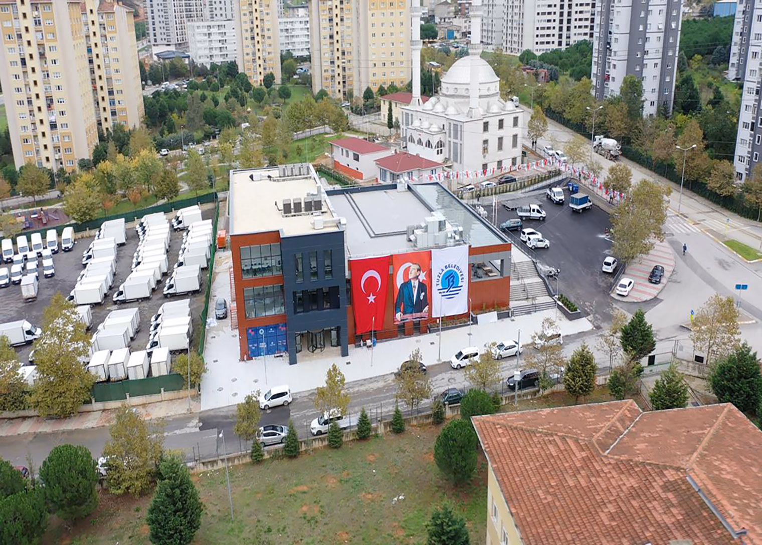 Tuzla Yaşam Aydınlı, Cumhuriyetin 102. yılında açıldı - Görsel 5