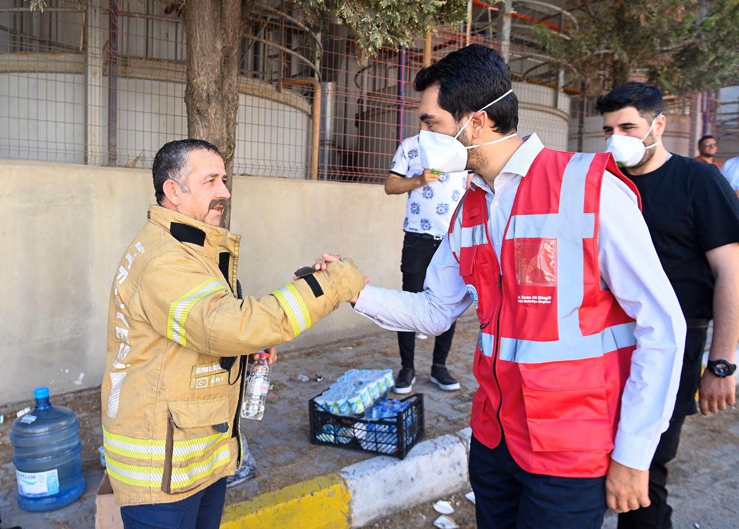 Başkan Eren Ali Bingöl, yangın bölgesini ziyaret etti - Fotoğraf 5