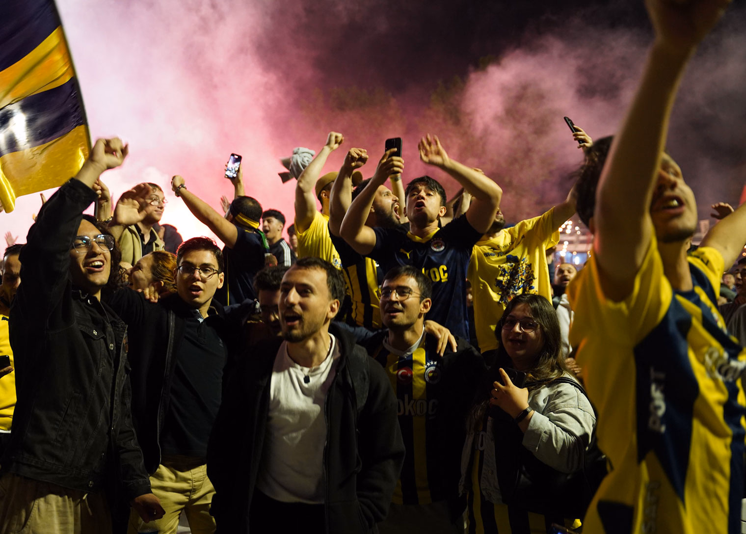 Tuzla’da dev ekranda EuroLeague final coşkusu