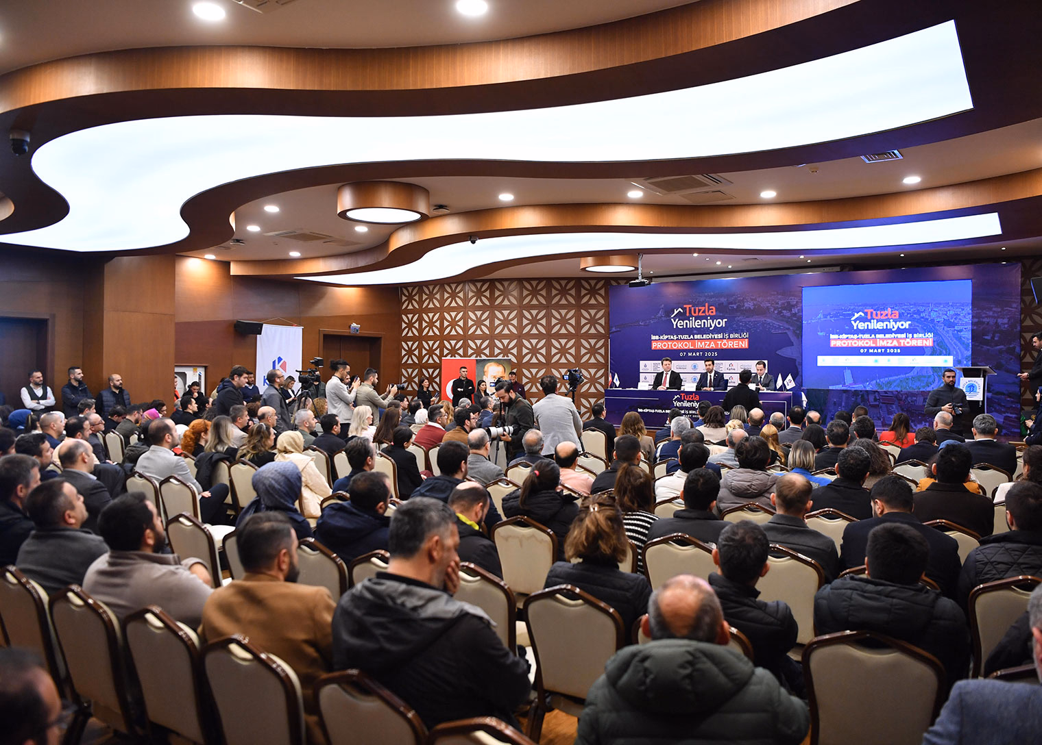 Tuzla'da kentsel dönüşümde yeni bir dönem başlıyor: İBB, KİPTAŞ ve Tuzla Belediyesi İş Birliği Protokolü imzalandı