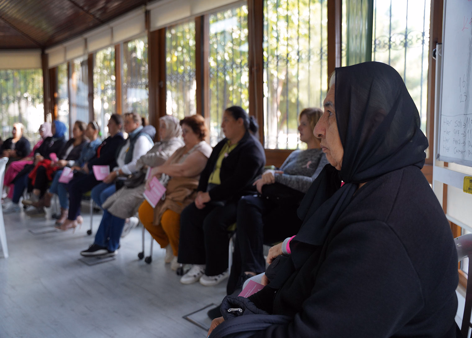 Tuzla Belediyesi’nden meme kanseri farkındalığına ‘pembe dokunuş’ - Görsel 4