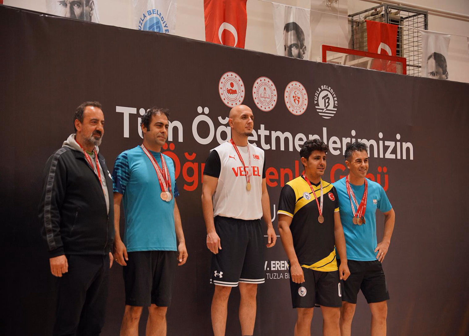 Öğretmenler Günü Spor Şenlikleri sona erdi: 650 öğretmen 9 branşta yarıştı - Görsel 3