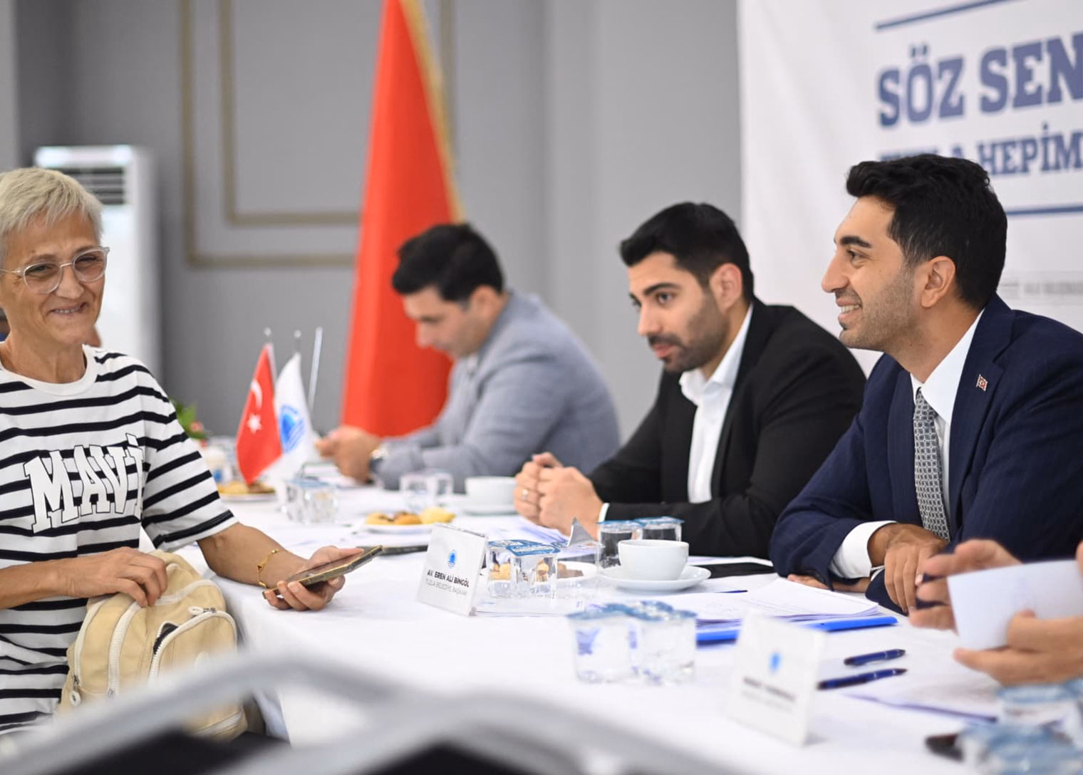 Başkan Eren Ali Bingöl komşularıyla bir arada: Halk buluşmaları devam ediyor - Görsel 2