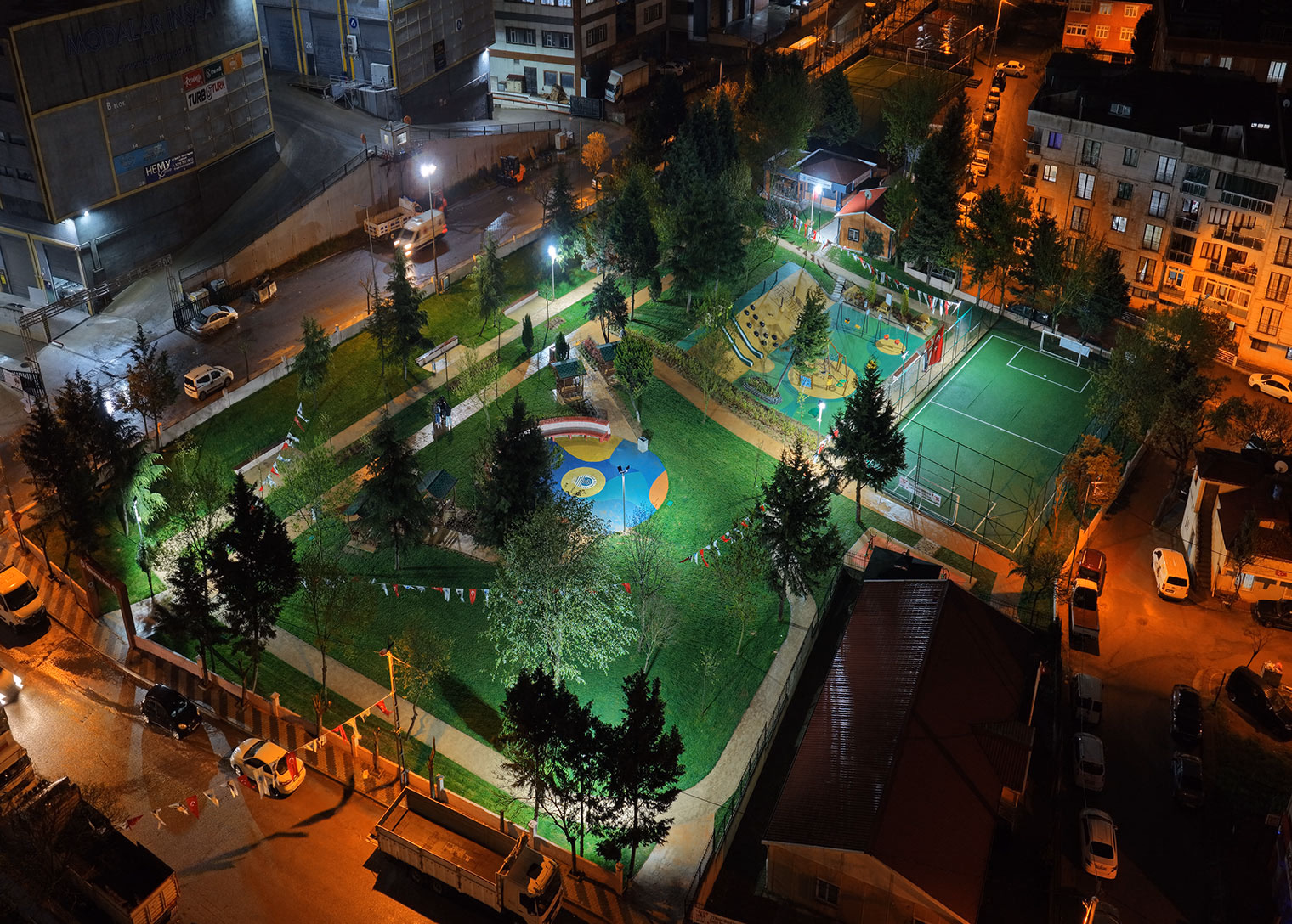 İshakpaşa Parkı Orta Mahalle'ye nefes oldu