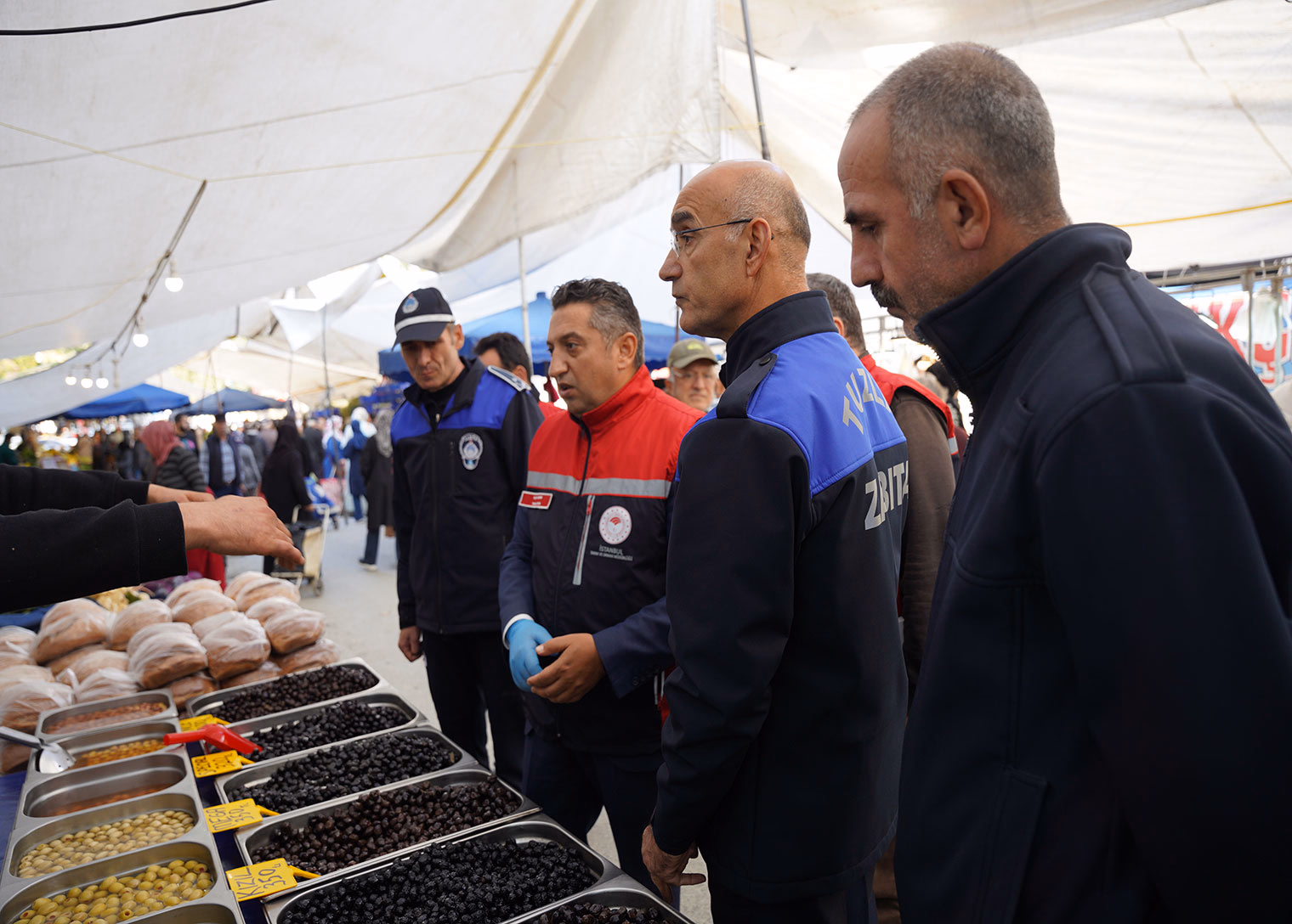 Tuzla Belediyesi’nden pazar yerlerine hijyen ve etiket denetimi - Görsel 3