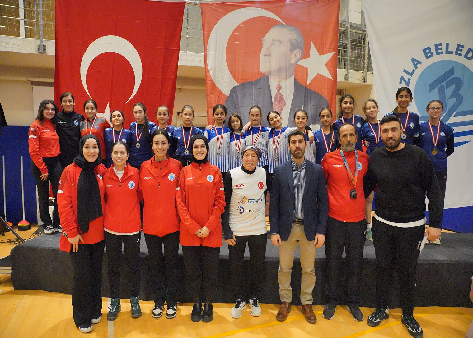 Tuzla’da Ara Tatil Spor Şenliği coşkuyla gerçekleşti: Kazanan dostluk oldu - Görsel 5