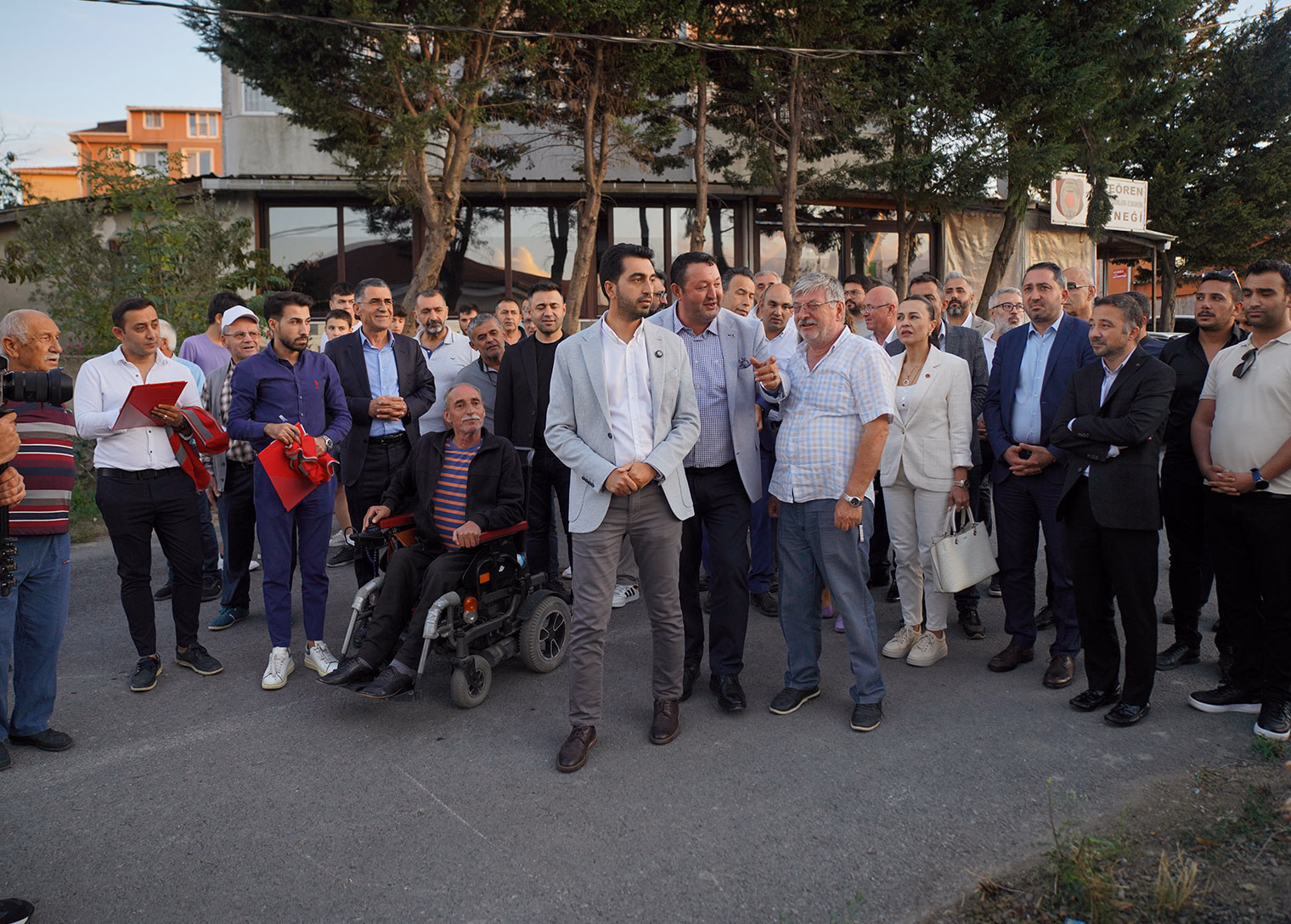 Eren Ali Bingöl: Artık Tuzla'da, komşusunun kapısına giden belediyecilik var - Görsel 6