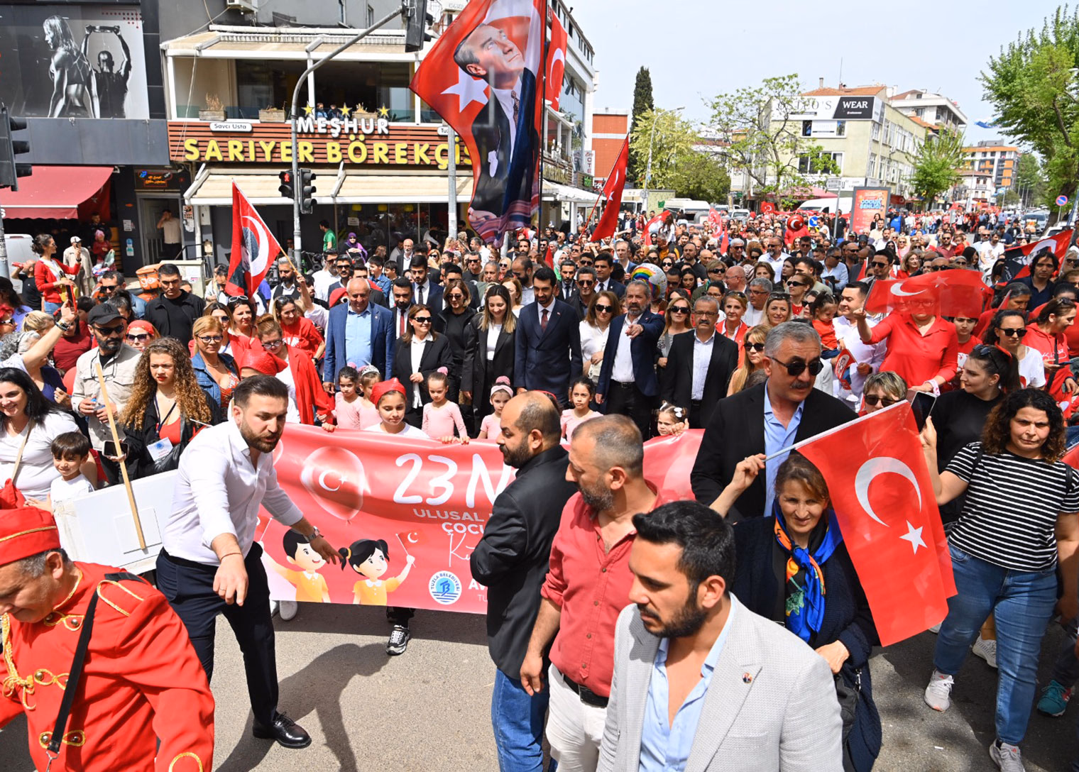 Tuzla’da 23 Nisan büyük bir coşkuyla kutlandı