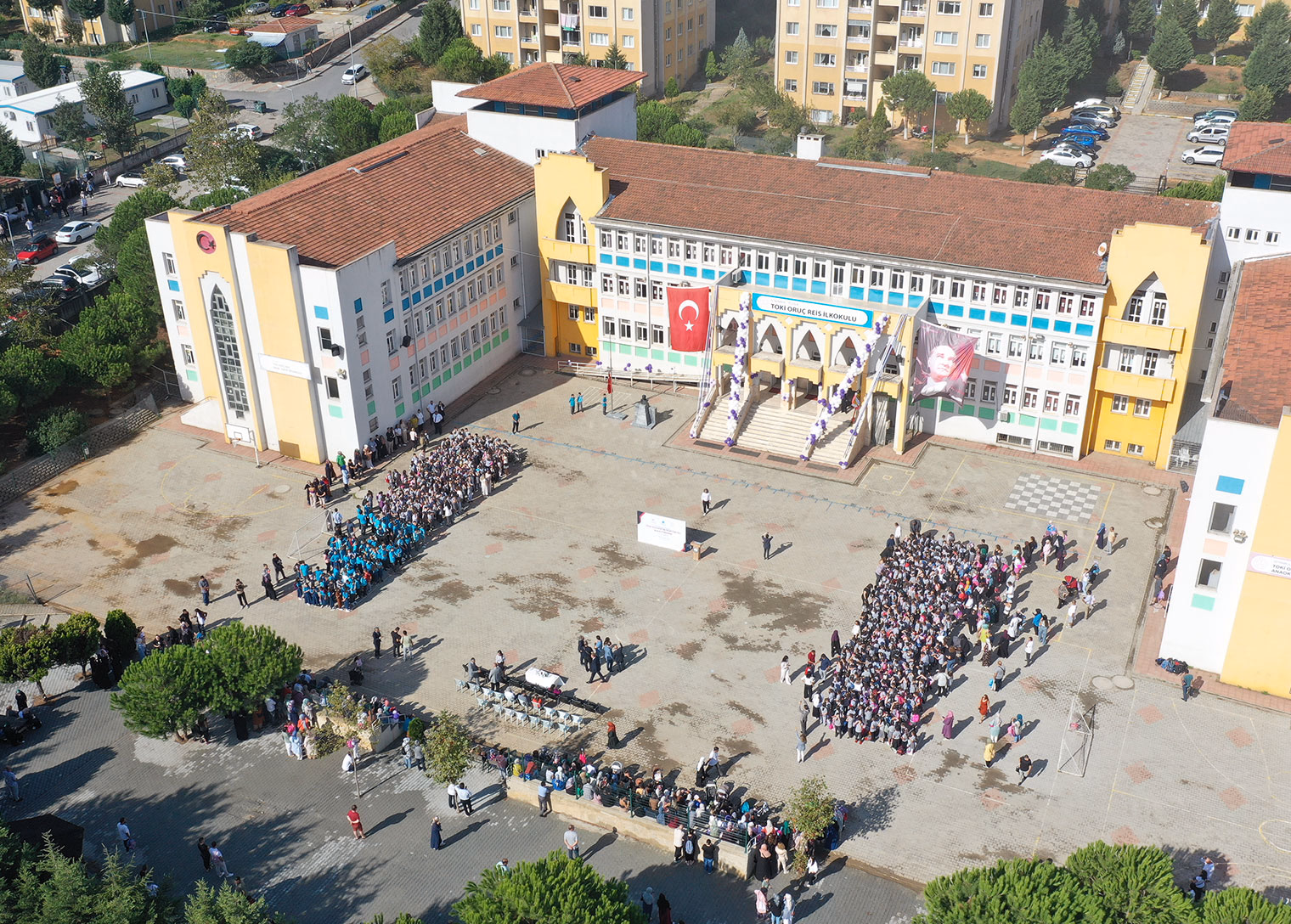 Tuzla’da ilk ders zili çaldı