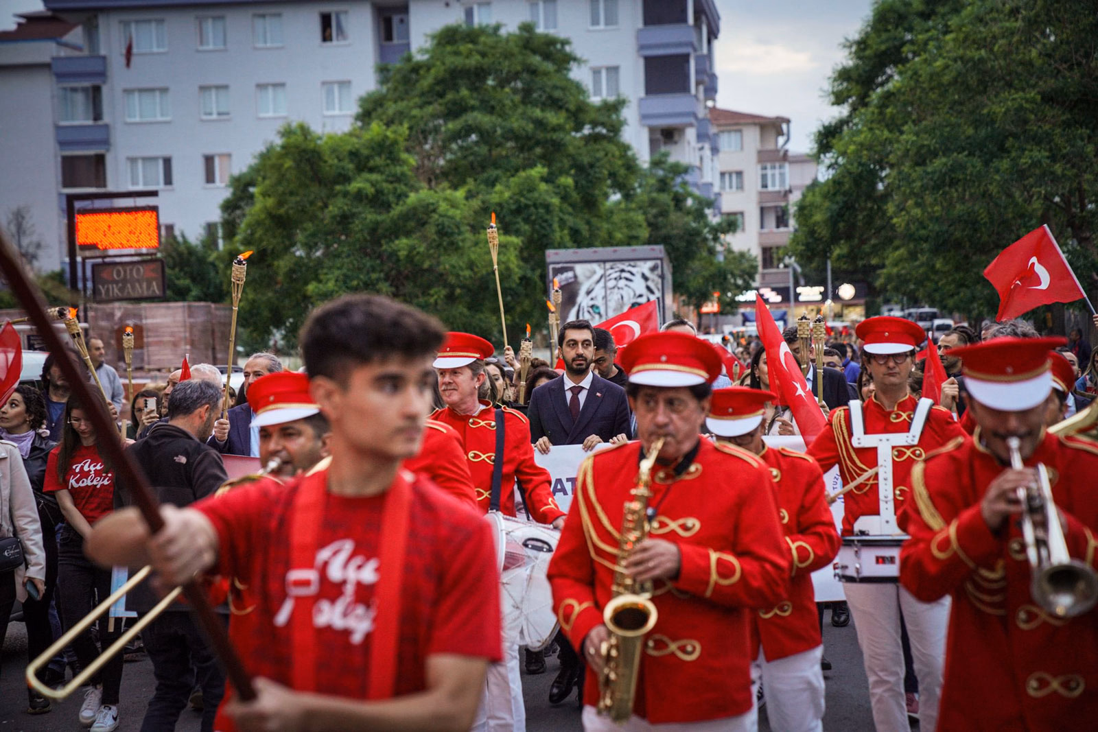 Tuzla’da ‘19 Mayıs’ Coşkusu: Semicenk Konser Verdi - Görsel 7