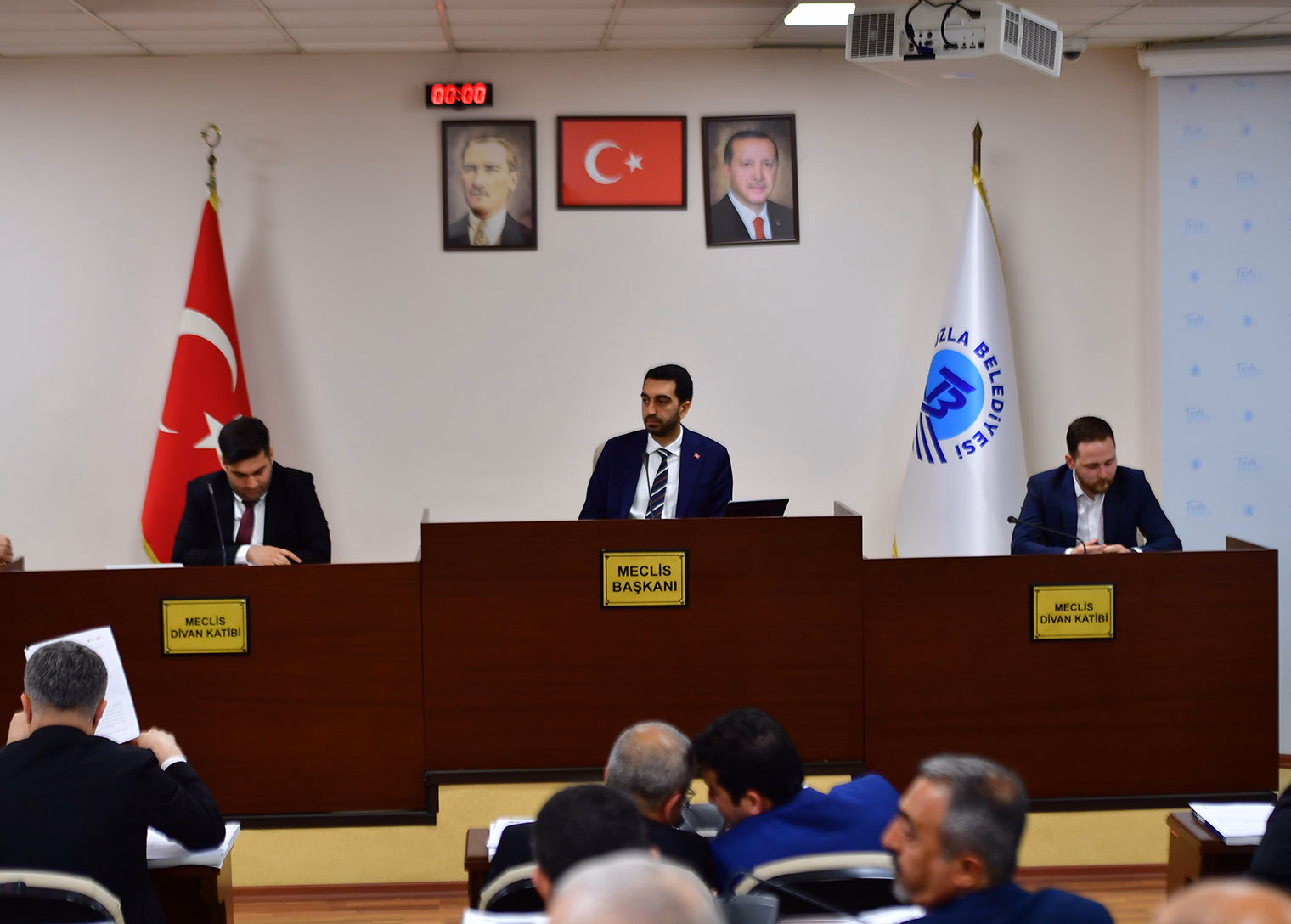 Yeni Dönemin İlk Meclis Oturumu Gerçekleştirildi