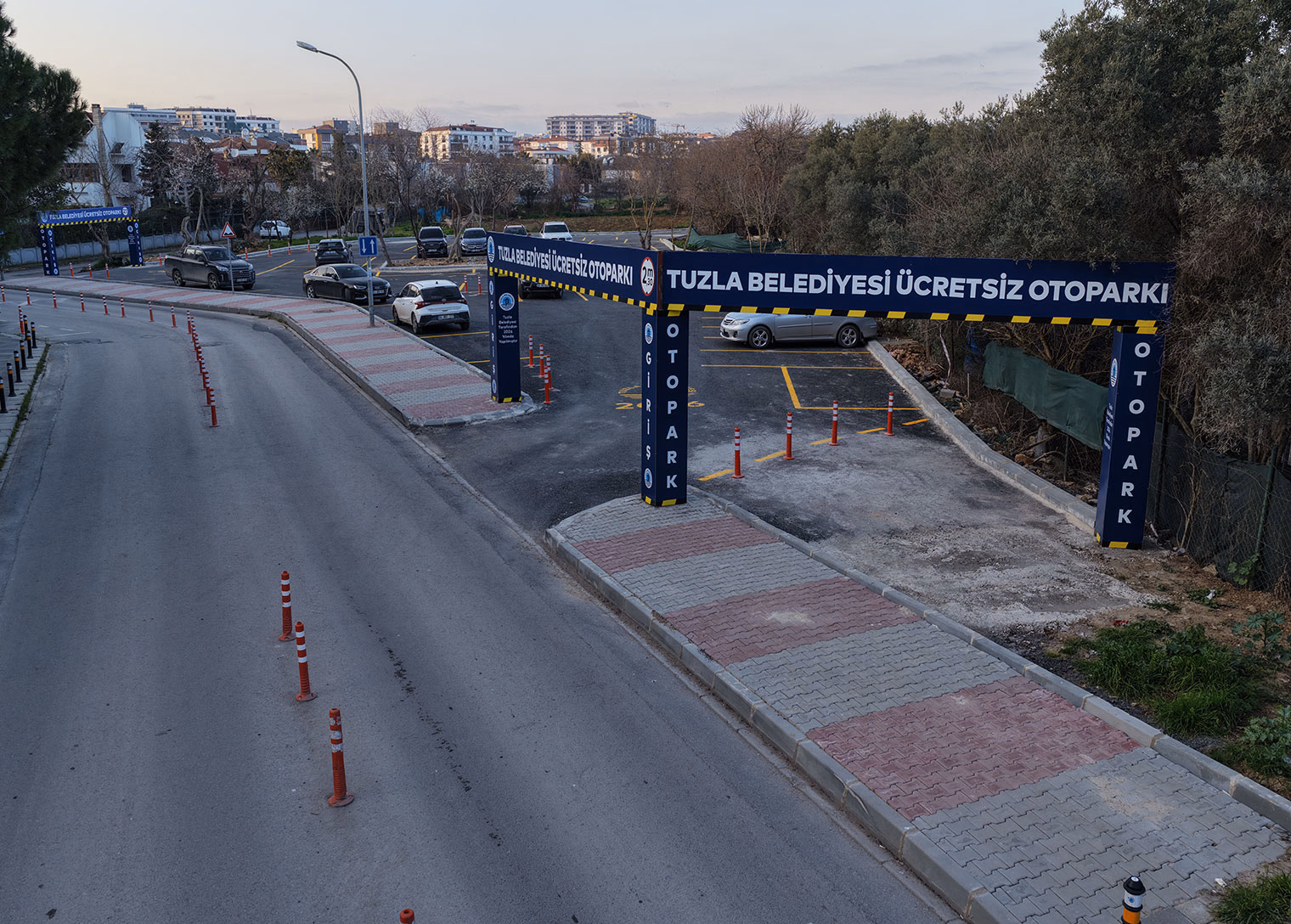 Cami Mahallesi Ücretsiz Otopark