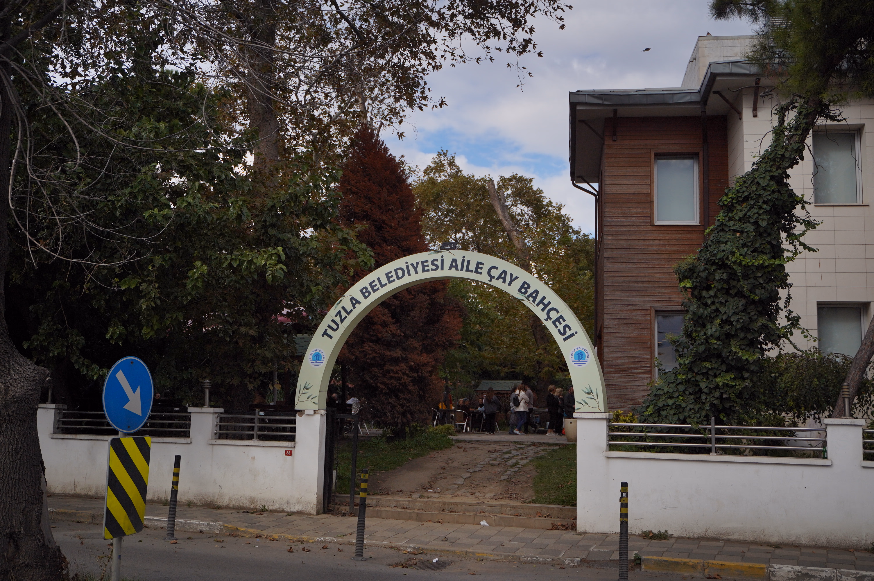Tuzla Belediyesi Aile Çay Bahçesi - Fotoğraf 3